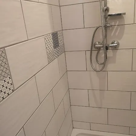 Entre Lac Et Cite Medievale Wifi Gratuit Terrasse