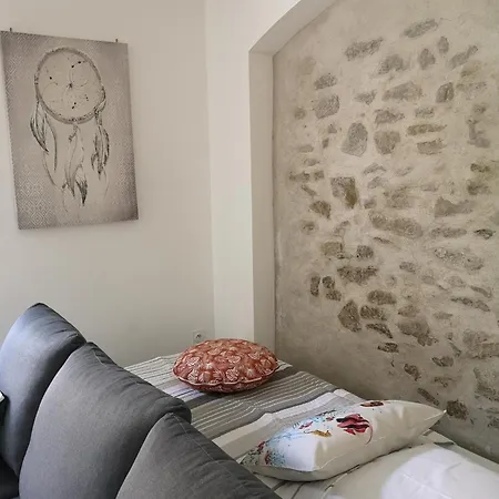 Entre Lac Et Cite Medievale Wifi Gratuit Terrasse